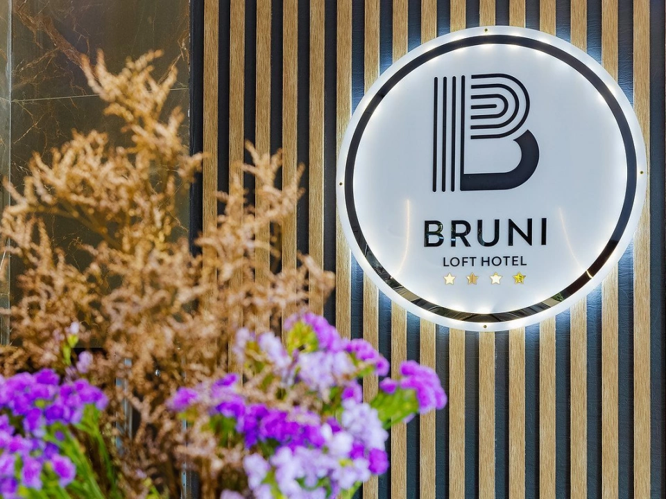 Bruni loft hotel абхазия. Бруни лофт отель Абхазия. Bruni Loft Hotel 4*. Bruni Loft Hotel 4 Цандрипш.